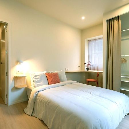 Mina Nai Apartment Ferrol Exteriör bild